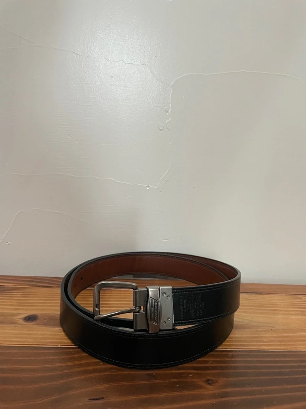 Dickies Men's Leather Reversable Black & Brown Silver Tone Buckle Belt 50-52